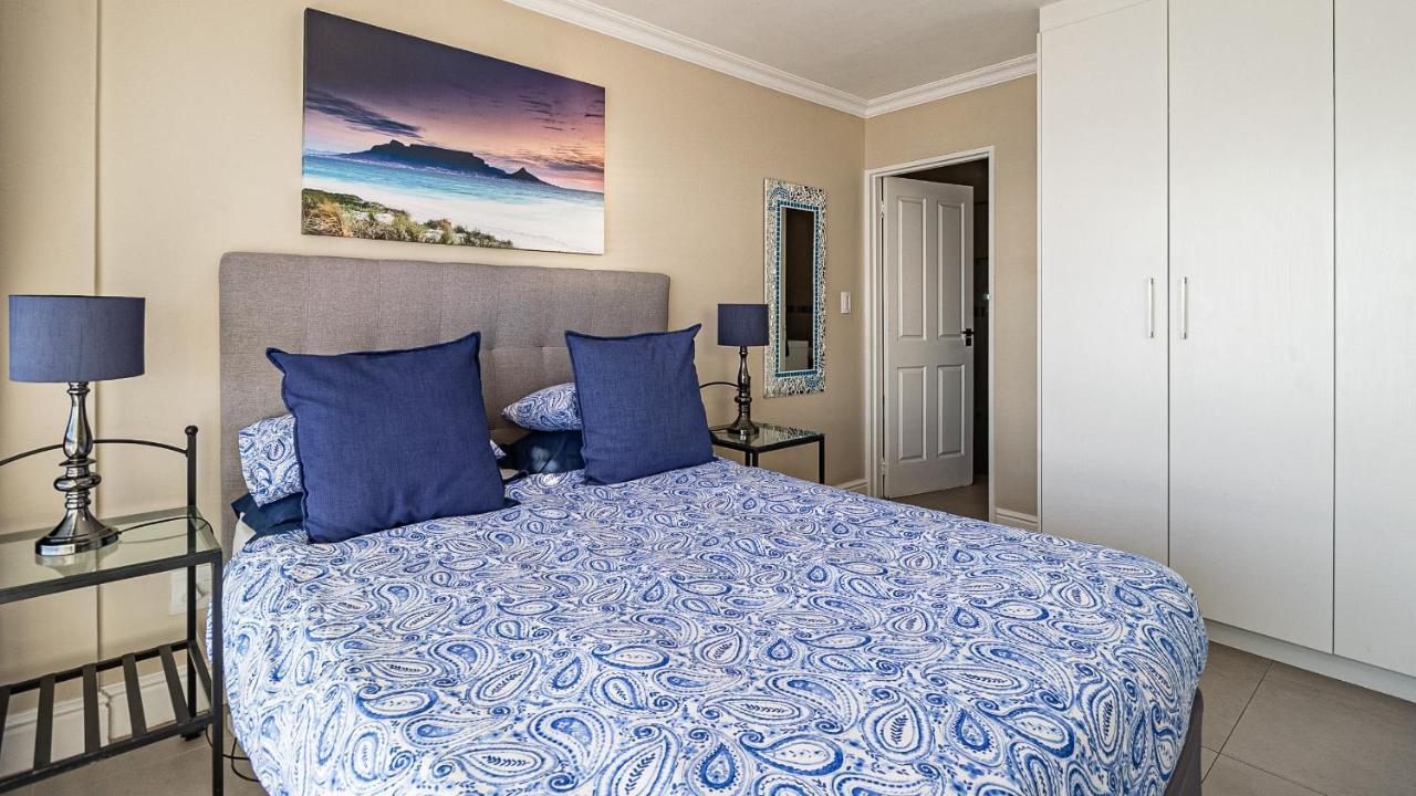 Oceanview Holiday Accommodation Bloubergstrand Exteriör bild