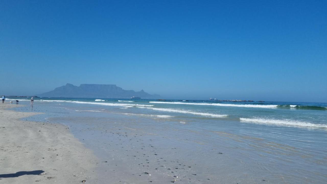 Oceanview Holiday Accommodation Bloubergstrand Exteriör bild